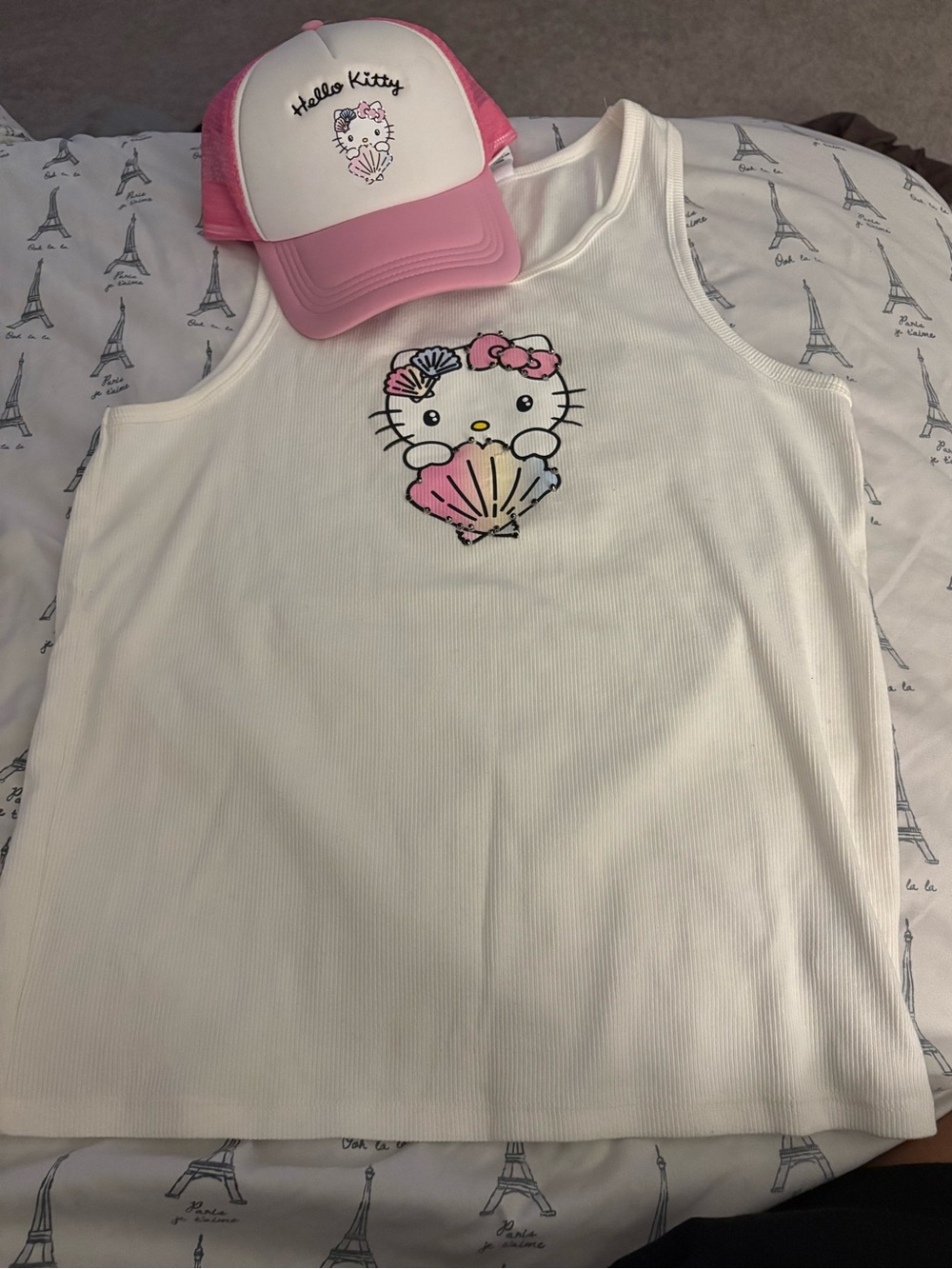 Forever 21 x Sanrio Hello Kitty White Tee & Hat SET